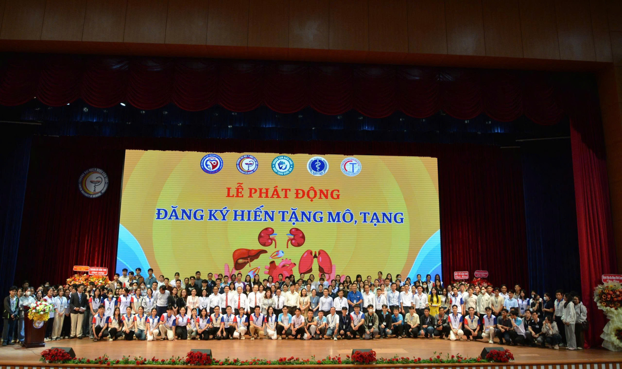 Lễ phát động phong trào Đăng ký hiến tặng mô, tạng tại Trường Đại học Y Dược Cần Thơ